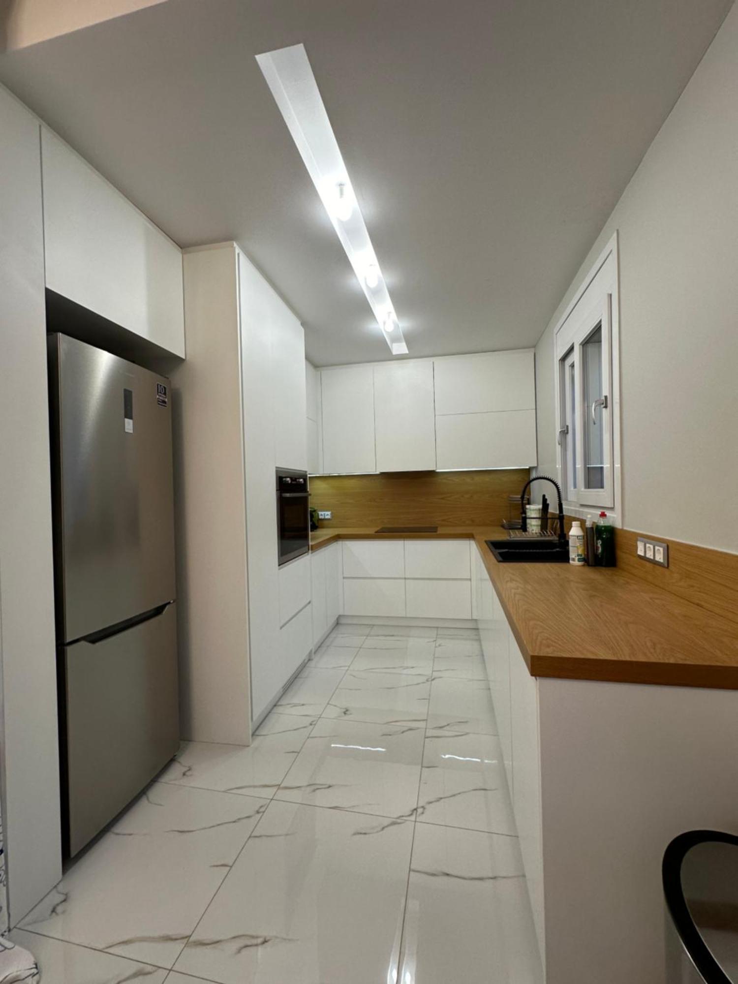 Warm And Modern Brand New Apartment Pireu Exterior foto
